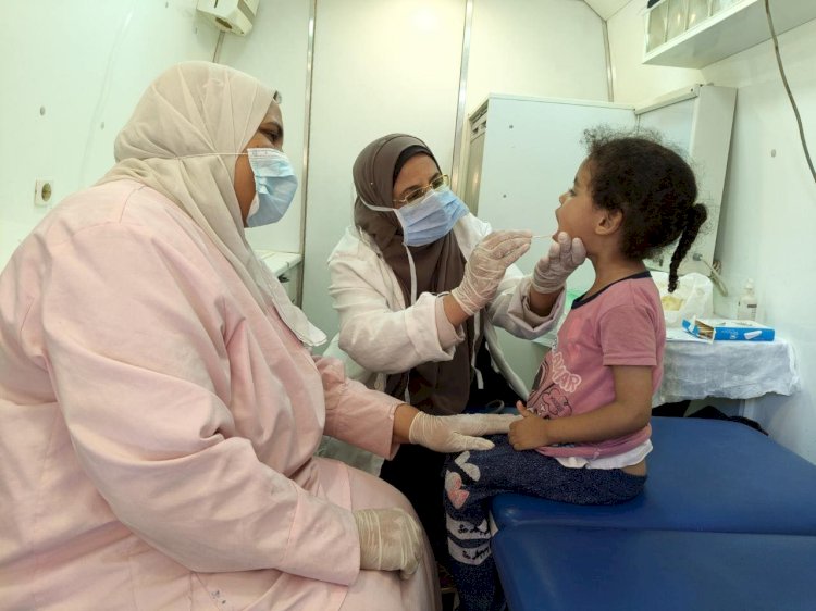 توقيع الكشف الطبى على 1401 مواطنا في قافلة طبية بقرية كوم اللوفي فى مركز سمالوط