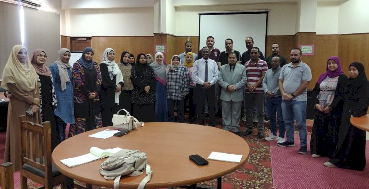 رئيس جامعة جنوب الوادي يشهد ختام برنامج بناء قدرات منسوبى الجامعة فى المهارت