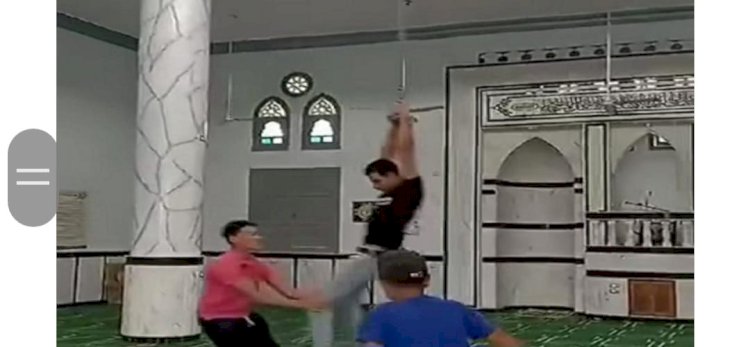 كشف ملابسات تداول مقطع فيديو عبر موقع "فيس بوك" متضمناً قيام عدد من الأشخاص باللهو داخل أحد المساجد بالدقهلية