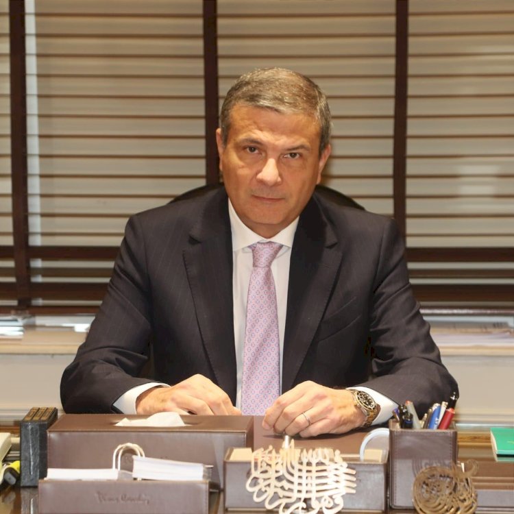 فاروق يوجه تطهير المساقي