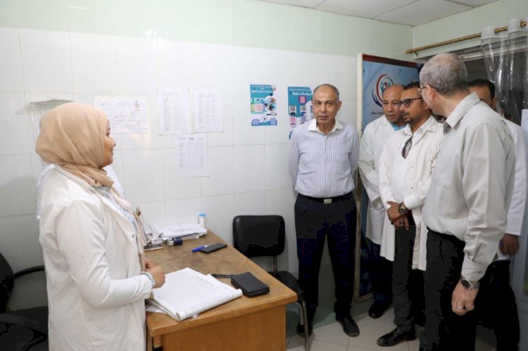 كدواني يتابع الخدمات الطبية والعلاجية بمستشفى الصحة الإنجابية بمركز مطاي بالمنيا