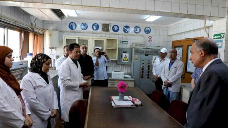 محافظ المنيا يتابع مراحل ترشيح وتنقية المياه ويؤكد مطابقتها للاشتراطات الصحية والبيئية