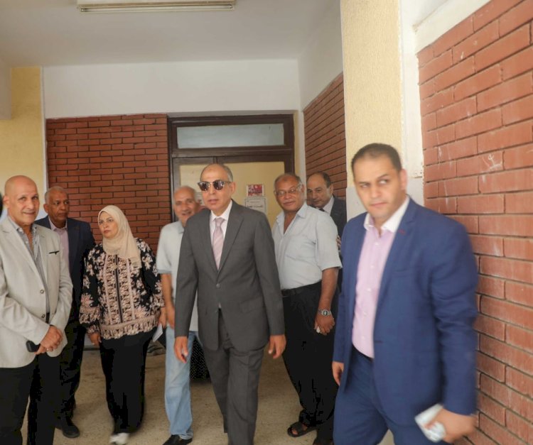 محافظ المنيا يتفقد لجان الدور الثاني للثانوية العامة