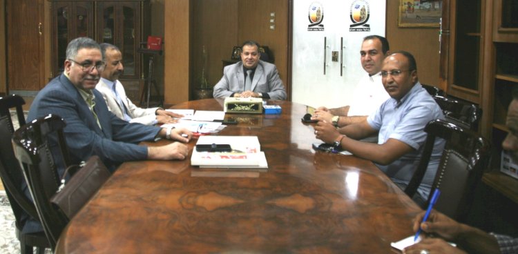 رئيس جامعة جنوب الوادي يناقش اطلاق مبادرة المدرسة الرقمية للأطفال ذوي الهمم