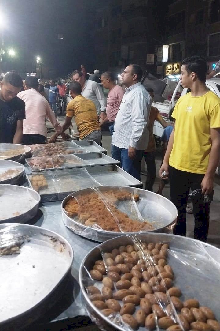 حملات مكبرة لرفع الاشغالات والرقابة علي الاغذية بأخميم