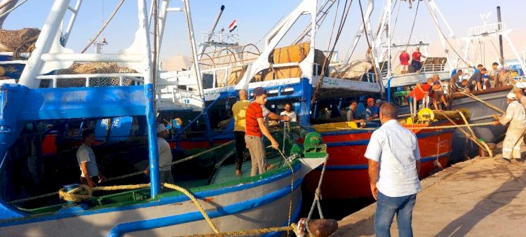 انطلاق موسم الصيد في خليج السويس