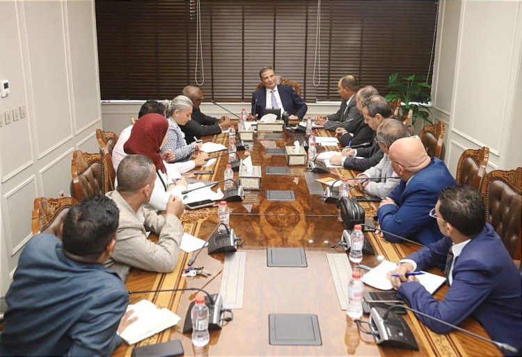 فاروق يبحث مع الايفاد جهود تنمية البيئات الصحراوية في مطروح