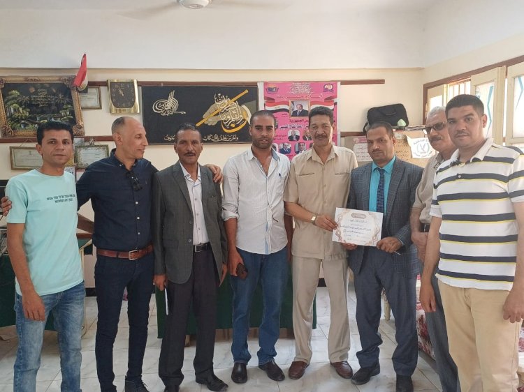 في أول يوم دراسي بإدارة أبو تشت: إحالة 3مديرين للتحقيق وتكربم 4 آخرين