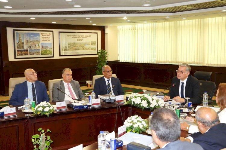 بدوي: صناعة البتروكيماويات جزء حيوي من الاقتصاد المصري