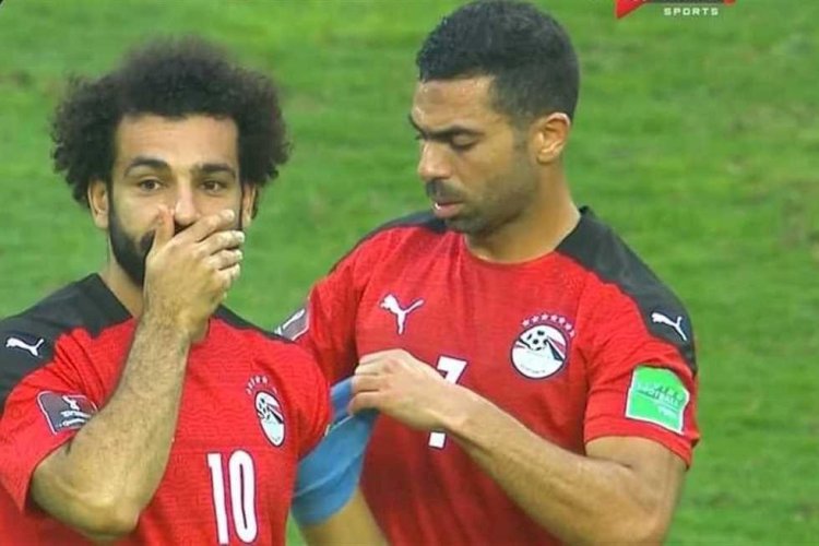 محمد صلاح يوجه رسالة خاصة لأحمد فتحي بعد اعتزاله