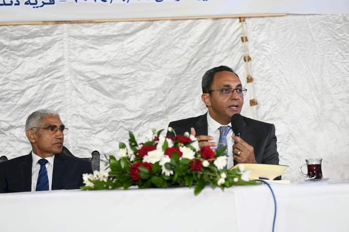 محافظ قنا يترأس جلسة الحوار المجتمعي لمناقشة إختيار قرية دندرة مقصدا للسياحة الريفية