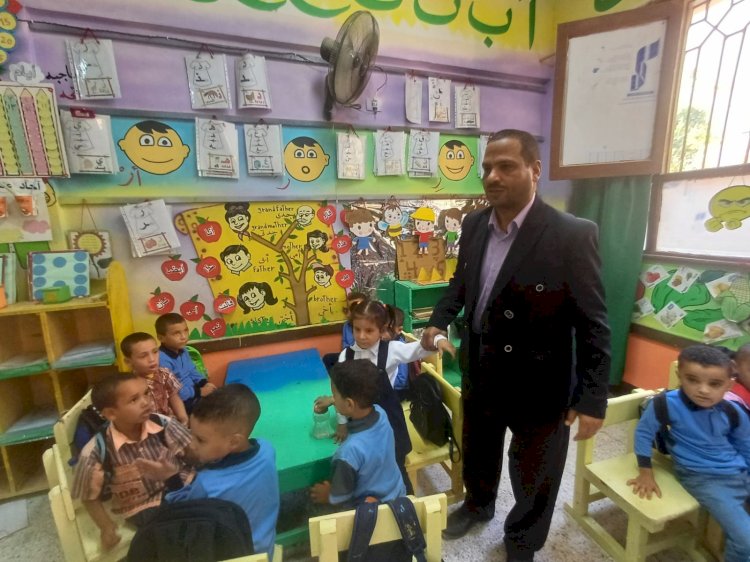 جولات ميدانية لمتابعة انتظام الدراسة والانضباط الإداري بمدارس أبوتشت 