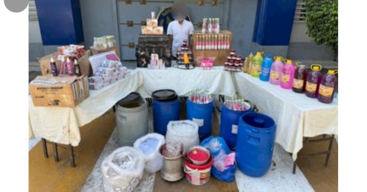 ضبط عامل لقيامه بتصنيع مستحضرات التجميل بدون ترخيص بالقاهرة