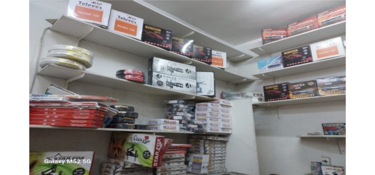 ضبط مالك محل لقيامه ببيع اجهزة فك شفرات القنوات الفضائية بالجيزة