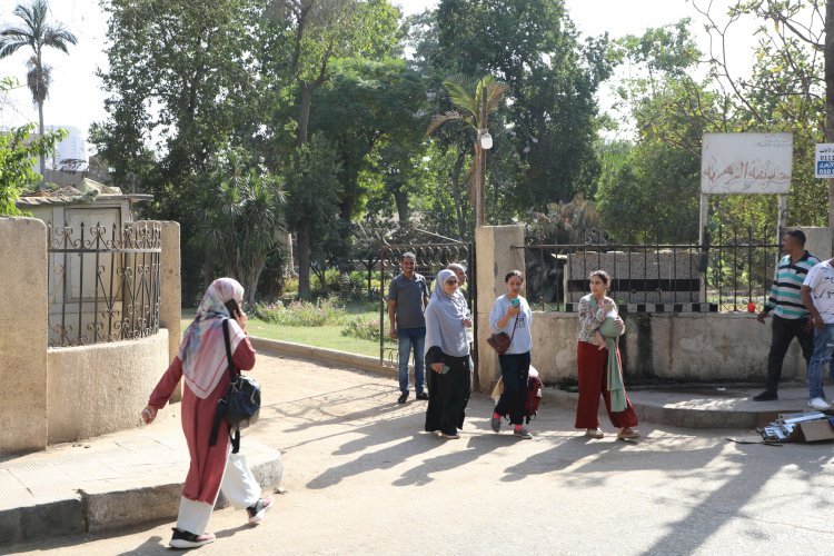 حديقة الزهرية بالزمالك تستقبل زوارها