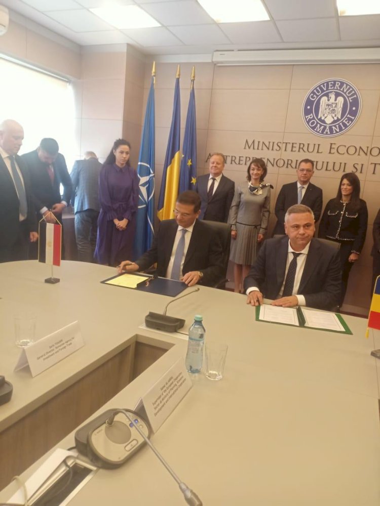 وزيرا الزراعة المصري والروماني وقعا الخطة التنفيذية للتعاون في الانشطة الزراعية المختلفة