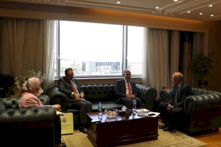 وزير الكهرباء يستقبل سفير المملكة الاردنية الهاشمية لبحث التعاون في مجال الطاقة