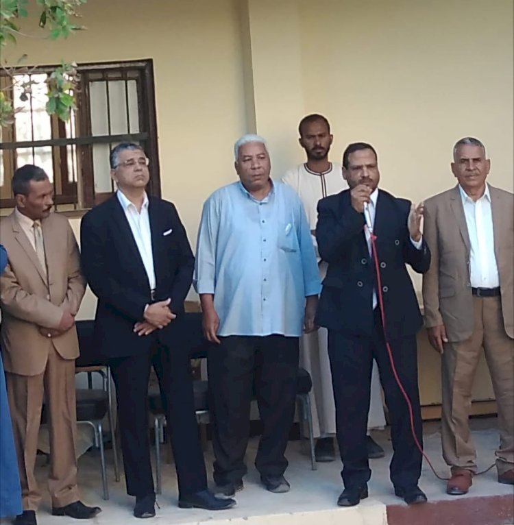 مدير عام تعليم أبوتشت يفتتح مدرسة النواهض الإعدادية بعد انتهاء أعمال الصيانة الشامله