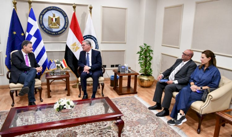 بدوي يستقبل وزير البيئة والطاقة اليوناني لفتح افاق جديدة في مجال الطاقة