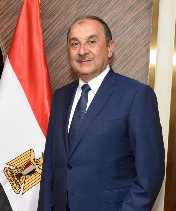 وزير قطاع الاعمال يفاجئ شركتي النصر للاسكان والمعادي للتنمية والتعمير