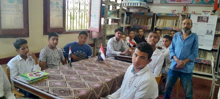 ثقافة فرشوط ومحاضرة عن مخاطر الإدمان بمدرسة فرشوط الزراعية 