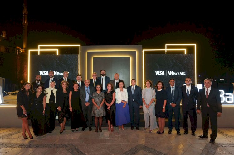 "ABc وvisa" يطلقان بطاقة فيز انفينيت المعدنية لاول مرة في السوق المصري