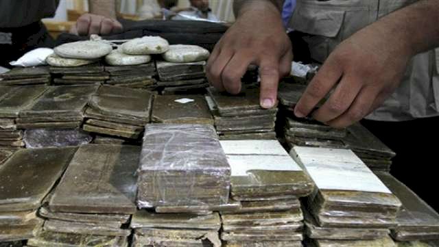 ضبط قضايا مخدرات بكميات كبيرة على مستوى مديريات الأمن
