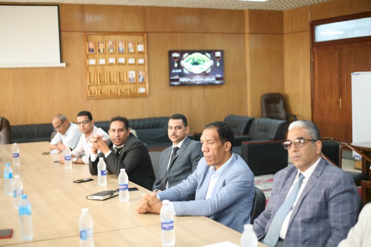 نائب رئيس جامعة جنوب الوادي يناقش اوجه التعاون مع منظمة اليونيدو