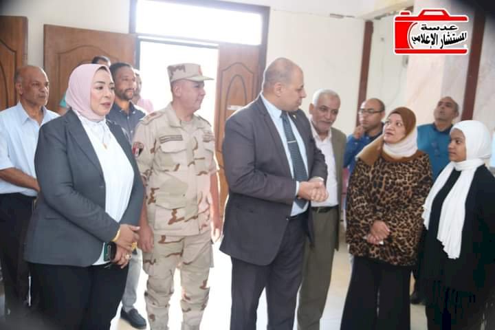 وكيل وزارة التربية والتعليم يبدا مهام عمله بزيارة مدارس التعليم الفني بقنا