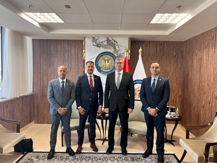 وزارة البترول والثروة المعدنية وحكومة إمارة الفجيرة بالامارات بدأتا تنفيذ بنود اتفاق التعاون الموقع بينهما في أغسطس الماضي