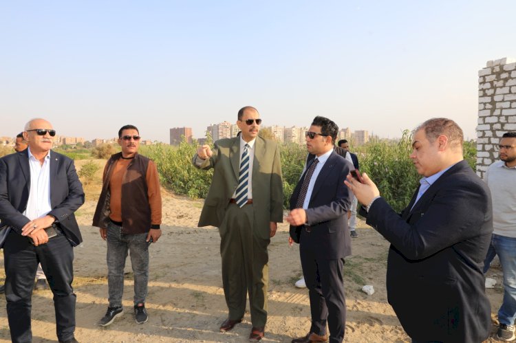 "سراج" يتفقد جزيرة "قرمان" وسط النيل للوقوف علي امكانيات الموقع