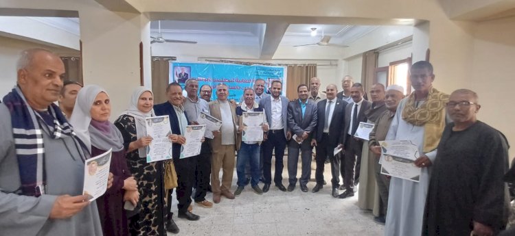 قاصد" يشهد حفل "يوم الوفاء ورد الجميل" ل 8 من موظفي ديوان الإدارة