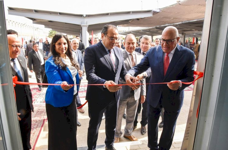 رئيس الهيئة العربية للتصنيع يفتتح معرض شركة مصر للغزل والنسيج للعاملين بالهيئة