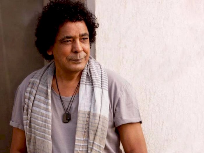 للمرة الثانية في أقل من شهر.. نقل محمد منير للمستشفى