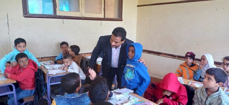 مدير عام تعليم أبوتشت يوجه بإرسال إنذارات للطلاب المتغيبين