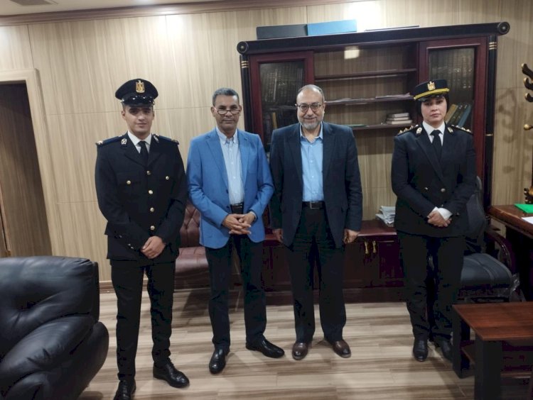 مستشفيات جامعة أسوان تستقبل وفد العلاقات العامة بمديرية أمن أسوان