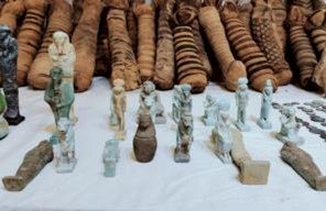 ضبط 360 قطعة أثار بحوزة شخصين بالمنيا