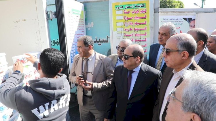 بداية : محافظ المنيا يعلن عن أماكن المنافذ المتنقلة لبيع السلع بأسعار مخفضة