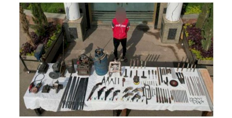 ضبط عاطل لقيامه بإدارة ورشة لتصنيع  الأسلحة بالقليوبية