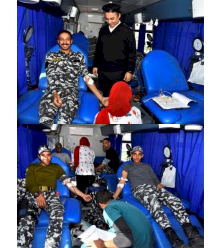 رجال الشرطة يتبرعون بدمائهم لانقاذ المرضي باسيوط