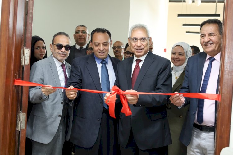 د فرحات يجتمع بمجلس اتحاد طلاب جامعة المنيا الاهليه بتشكيله الجديد ويؤكد كل الدعم للطلاب