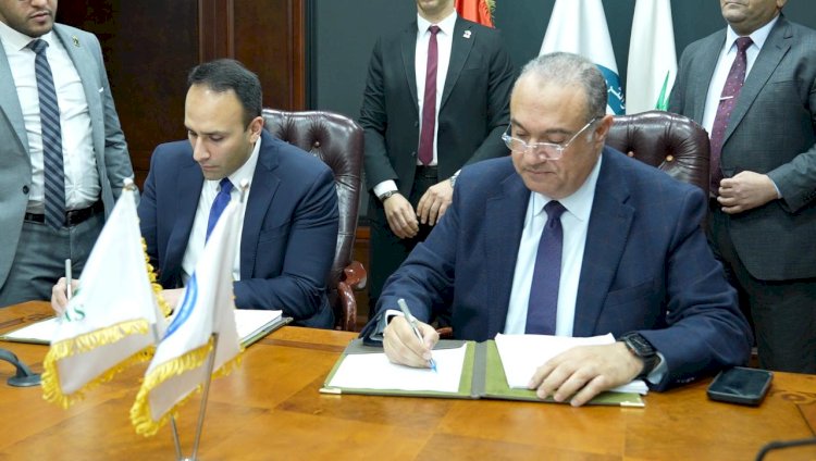 "إيجاس"  توقع اتفاقية مع شركة "نيوفورترس" الأمريكية لاستئجار وحدة تغييز عائمة