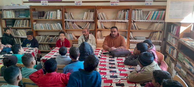 الزميل نبيل بقطر: شقائق الرجال شركاء البناء ندوة بمدرسة السادات الاعدادية بفرشوط