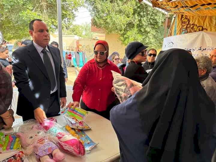 المؤتمر :أمانة محافظة الجيزه تنظم زيارة لاهالي الواحات البحرية بقرية القصر