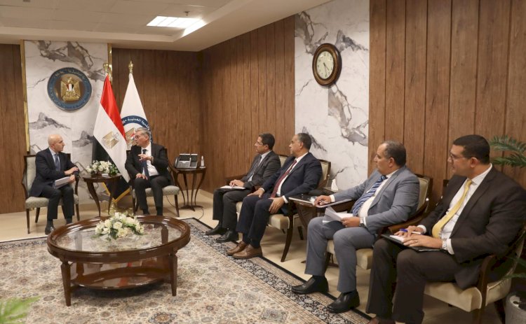 بدوى يستعرض مع كونت انشطة وخطط ميدتيرا انرجى الكندية