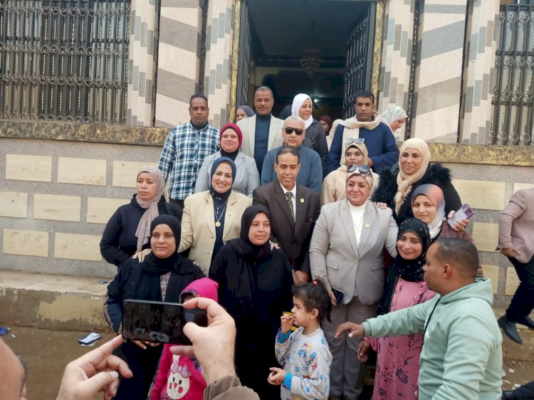 مستقبل وطن ينظم ندوة  لدعم المرأة العاملة ضمن مبادرة أنت عظيمة بعملك بقنا