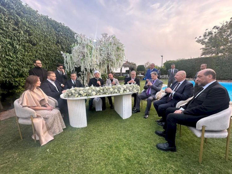 عمرو الليثي وتامر أمين يحتفلان بزفاف شريف ونور