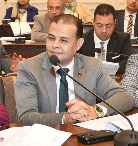 مدحت الكمار: لقاء الرئيس السيسي برجال الصحافة تأكيد على الشفافية الكاملة