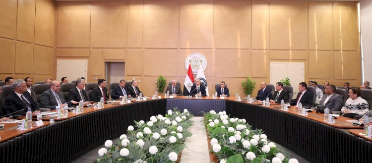 وزير البترول يلتقي بمستثمري صناعة التعدين لإستعراض الفرص الاستثمارية