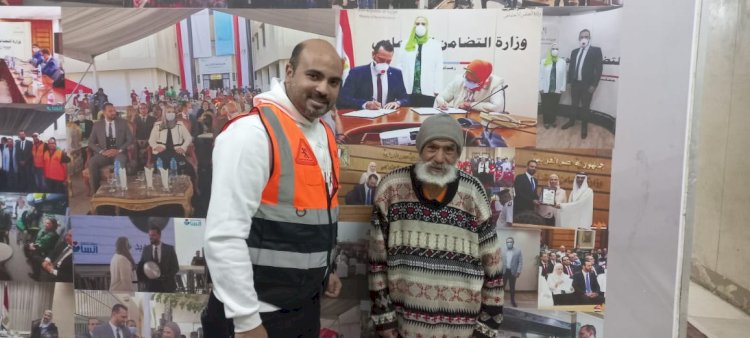 التدخل السريع المركزي ينقل مسن الي احدي المؤسسات الاجتماعية